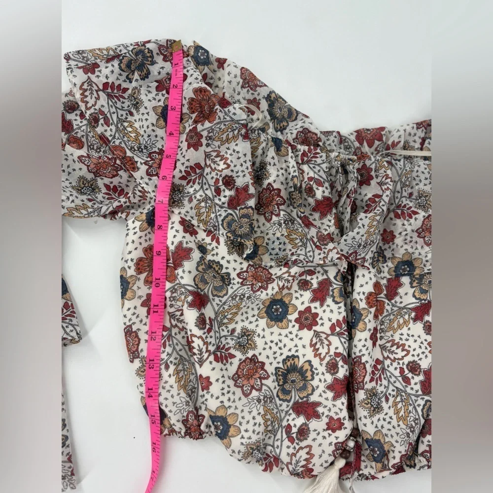 Floral Off-Shoulder Crop Blouse - Picture 10 of 10